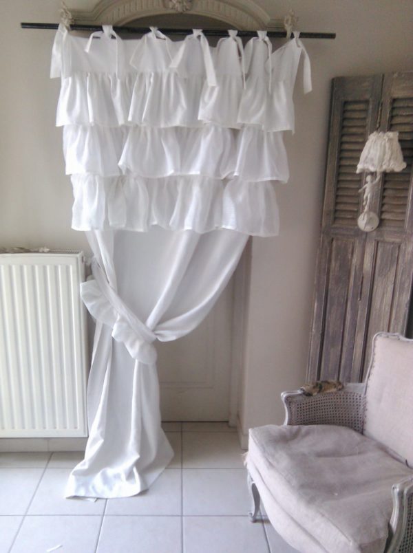 Rideau Froufrou 'Shabby romantique"